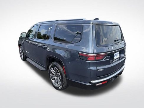 Used 2024 Jeep Wagoneer Series II w/ Flexible Seating Group AWD/4WD image 4