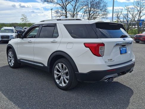 Used 2021 Ford Explorer Platinum w/ Equipment Group 601A AWD/4WD image 4