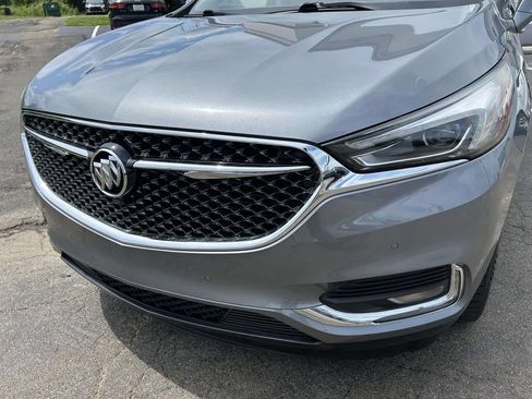 Used 2019 Buick Enclave Avenir w/ Avenir Technology Package FWD image 9