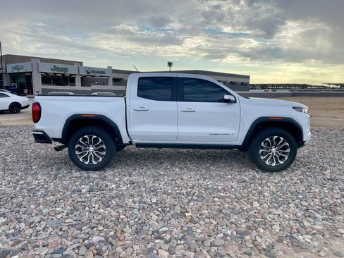 Used 2026 GMC Canyon Denali AWD/4WD image 6