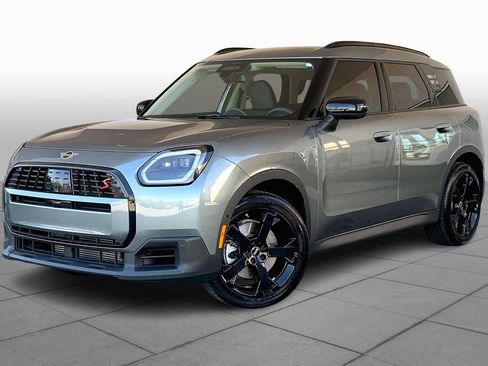 Used 2025 MINI Cooper Countryman S w/ Comfort Package Max image 2