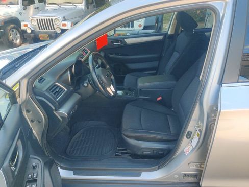 Used 2015 Subaru Outback 2.5i Premium AWD/4WD image 11