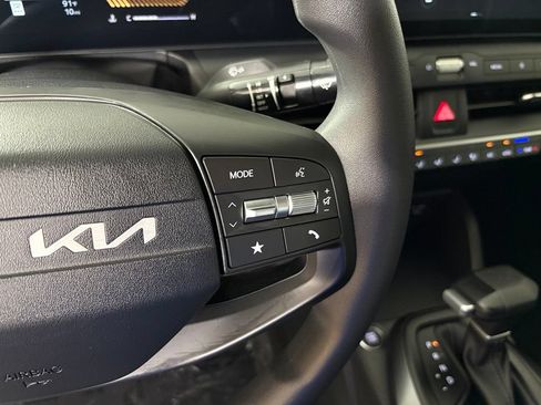 New 2026 Kia K4 FWD image 21