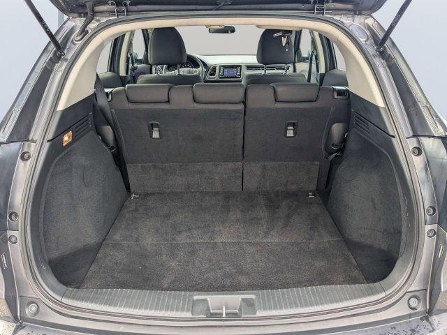 Used 2017 Honda HR-V LX image 12