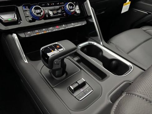 New 2026 GMC Sierra 1500 Denali w/ Denali Reserve Package AWD/4WD image 30