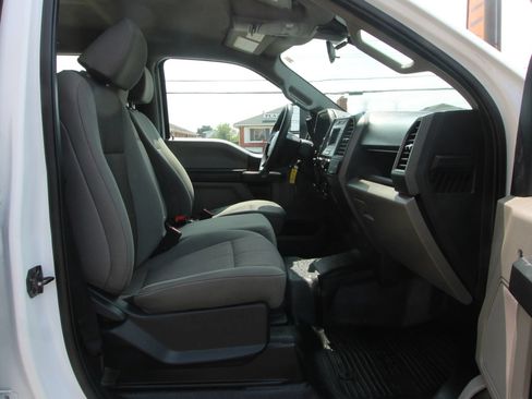Used 2022 Ford F250 XL w/ Power Equipment Group AWD/4WD image 9