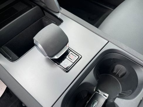 New 2025 Land Rover Discovery Sport S image 24