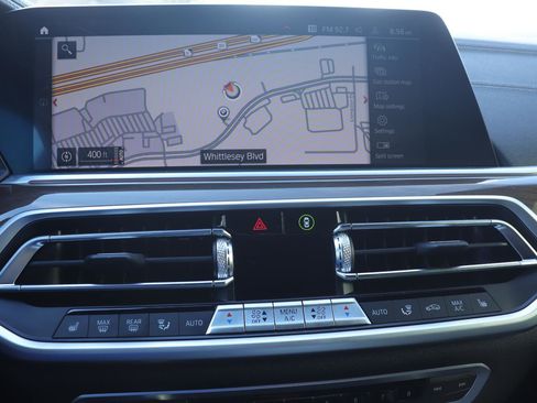 Used 2022 BMW X5 xDrive40i w/ M Sport Package image 34