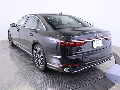 Used 2023 Audi A8 L 3.0T image 3