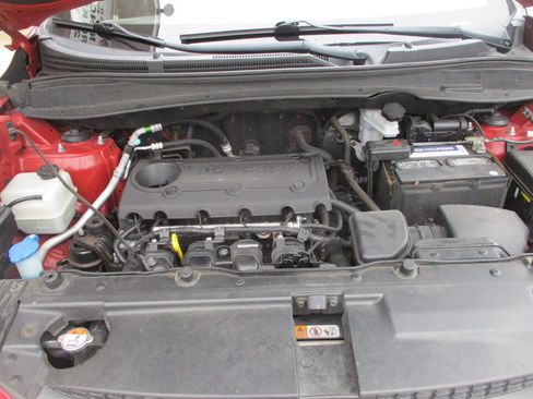 Used 2013 Hyundai Tucson GLS FWD image 4