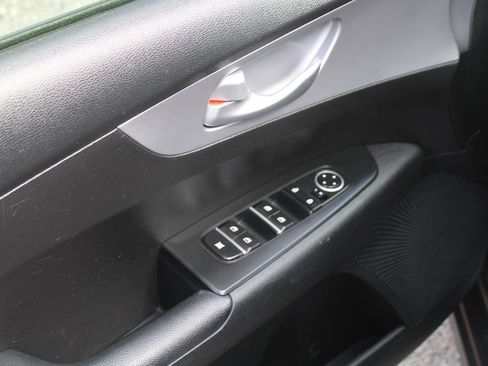 Used 2024 Kia Forte LXS FWD image 20