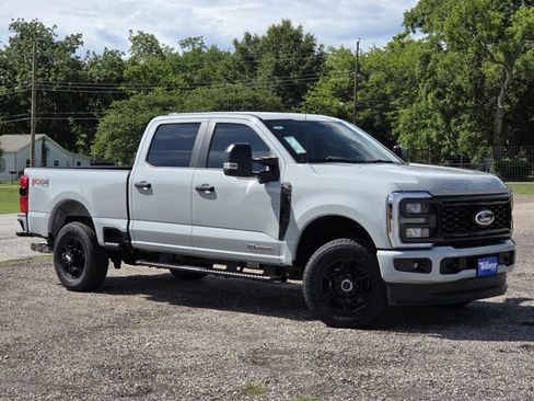 New 2026 Ford F250 XL w/ STX Appearance Package AWD/4WD image 2