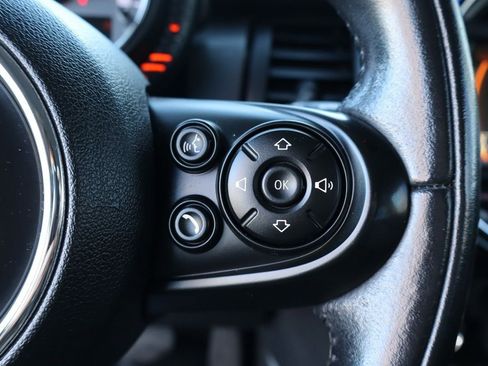 Used 2017 MINI Cooper 2-Door Hardtop image 13