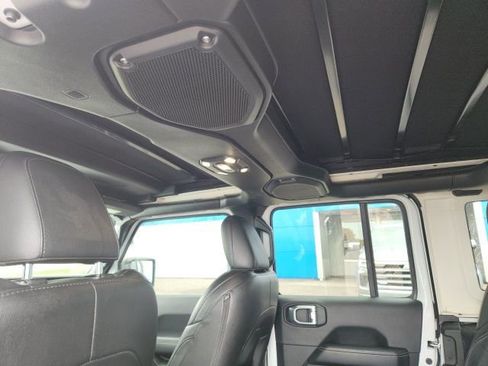 Used 2021 Jeep Wrangler Unlimited Sahara w/ Cold Weather Group AWD/4WD image 12