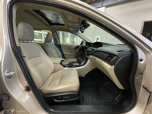 Used 2013 Honda Accord EX-L image 29