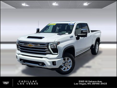 Used 2024 Chevrolet Silverado 3500 High Country w/ High Country Premium Package AWD/4WD image 1