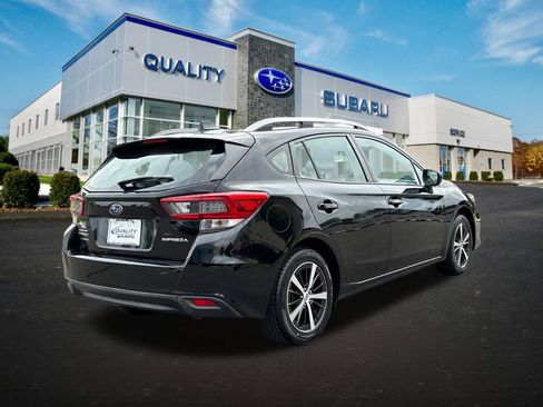 Used 2022 Subaru Impreza 2.0i Premium AWD/4WD image 4