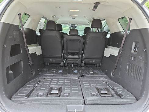Used 2024 Kia Carnival SX FWD image 19