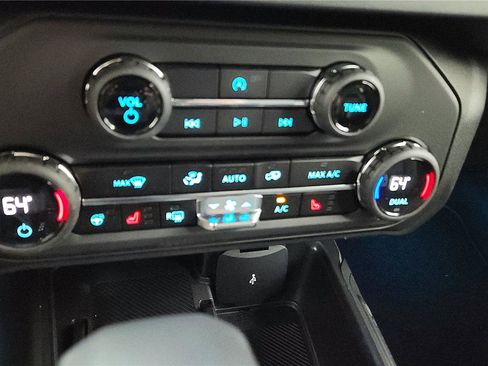 New 2026 Ford Bronco Outer Banks AWD/4WD image 28