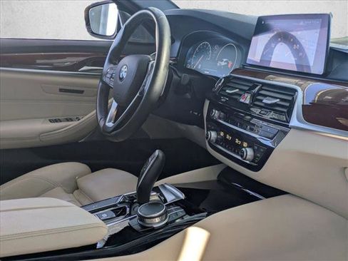 Used 2019 BMW 530i xDrive w/ Executive Package image 22