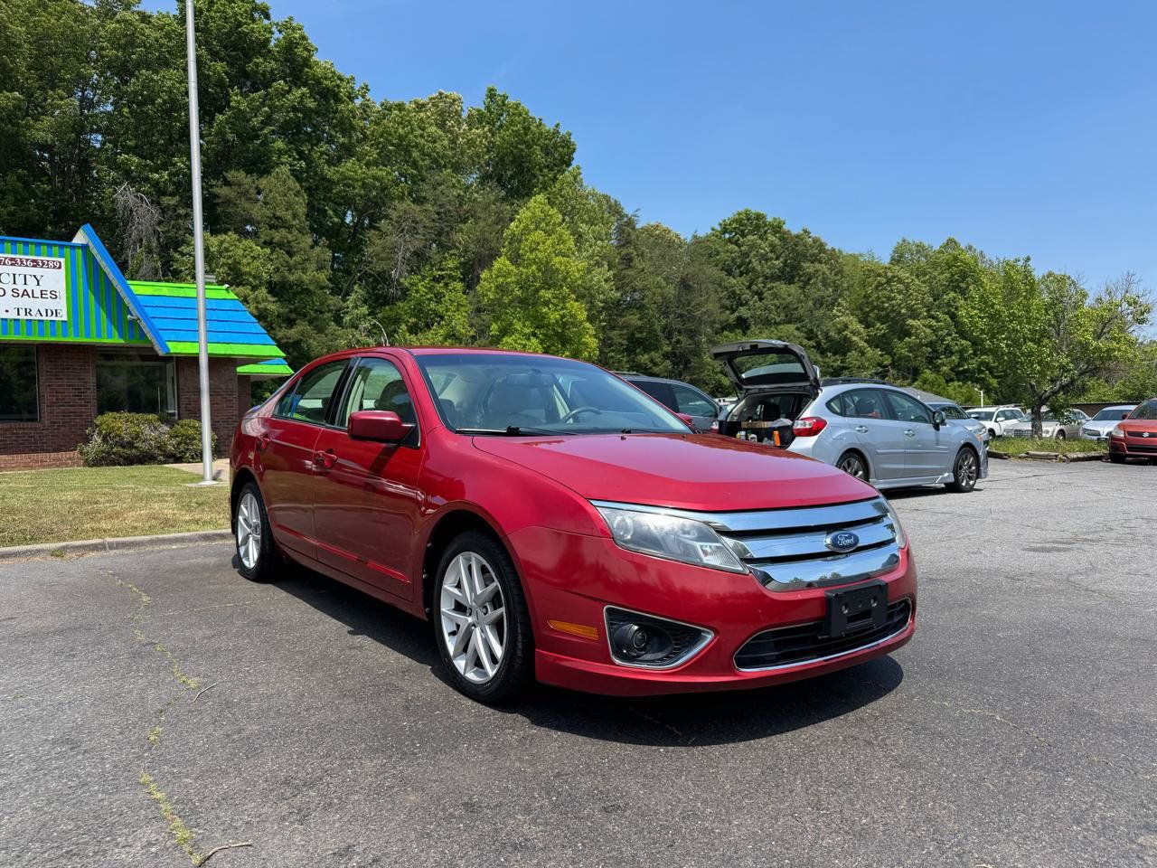Used 2010 Ford Fusion SEL FWD image 3