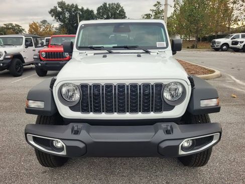 New 2026 Jeep Gladiator Sport image 18