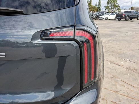 Certified 2024 Kia Telluride EX image 12