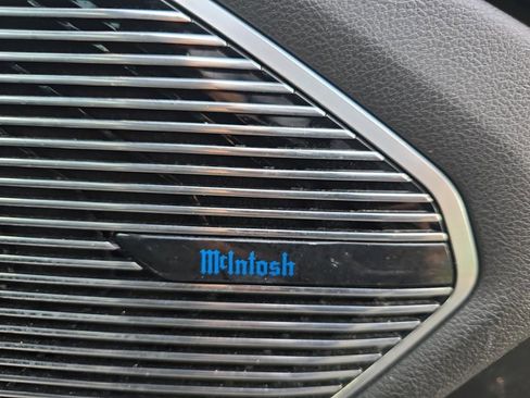 Used 2022 Jeep Grand Cherokee Overland w/ Luxury Tech Group IV image 21