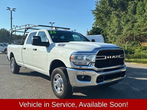 Used 2024 RAM 2500 Tradesman w/ Chrome Appearance Group AWD/4WD image 1