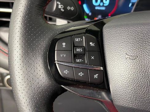 Used 2025 Ford Explorer ST-Line AWD/4WD image 25
