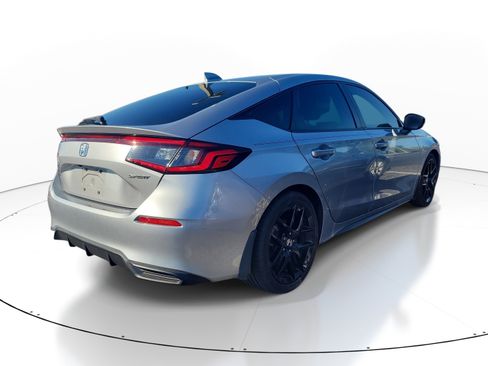 Used 2023 Honda Civic Sport image 7