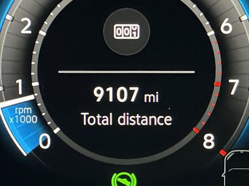 Used 2025 Volkswagen Tiguan S image 6