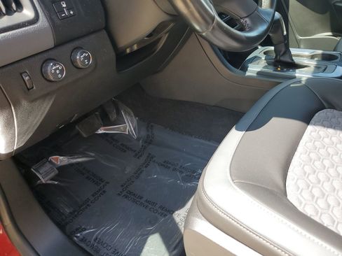 Used 2018 Chevrolet Colorado Z71 AWD/4WD image 25
