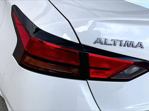 New 2026 Nissan Altima 2.5 SV FWD image 12