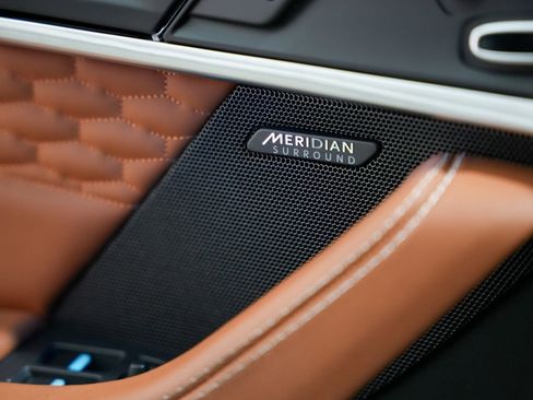 Used 2024 Jaguar F-TYPE R-Dynamic RWD image 28