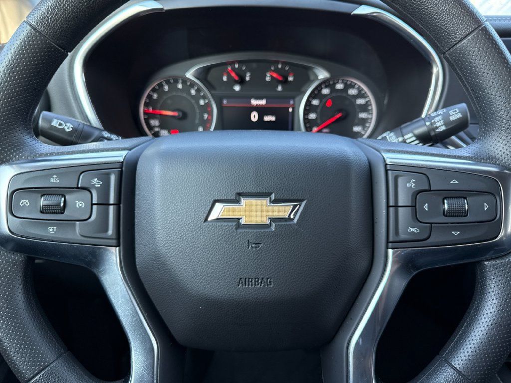 Used 2025 Chevrolet Blazer LT w/ Midnight/Sport Edition AWD/4WD image 22