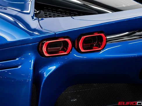 Used 2022 Ferrari SF90 Stradale AWD/4WD image 22