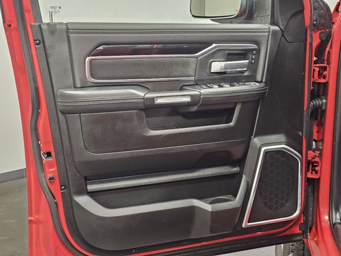 Used 2019 RAM 2500 Laramie image 19