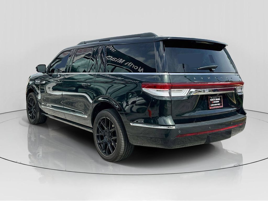 Used 2022 Lincoln Navigator L Black Label AWD/4WD image 5
