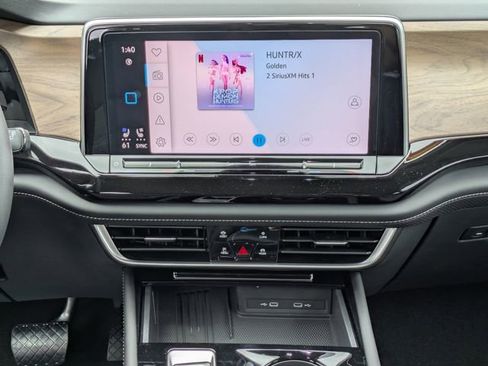 New 2026 Volkswagen Atlas SE image 17