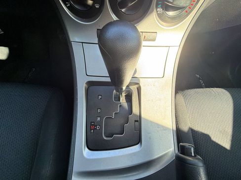 Used 2011 MAZDA MAZDA3 i Touring FWD image 25