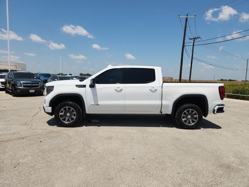 Used 2025 GMC Sierra 1500 AT4 AWD/4WD image 4