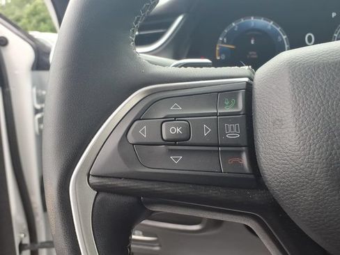 Certified 2023 Jeep Grand Cherokee Altitude AWD/4WD image 28