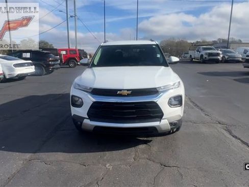 Used 2023 Chevrolet TrailBlazer LT w/ Convenience Package image 3
