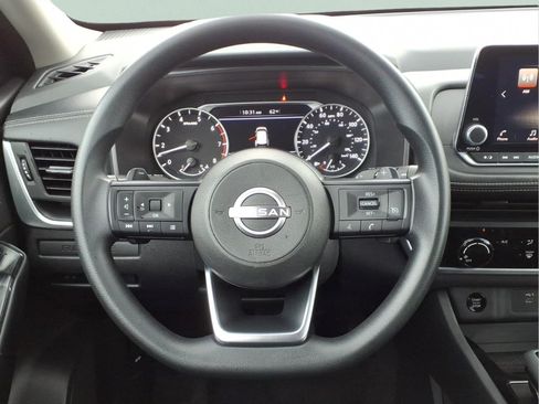 Used 2024 Nissan Rogue S AWD/4WD image 7