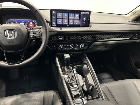 Certified 2025 Honda Accord EX-L image 23