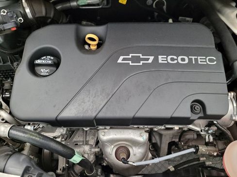 Used 2020 Chevrolet Spark LT image 30