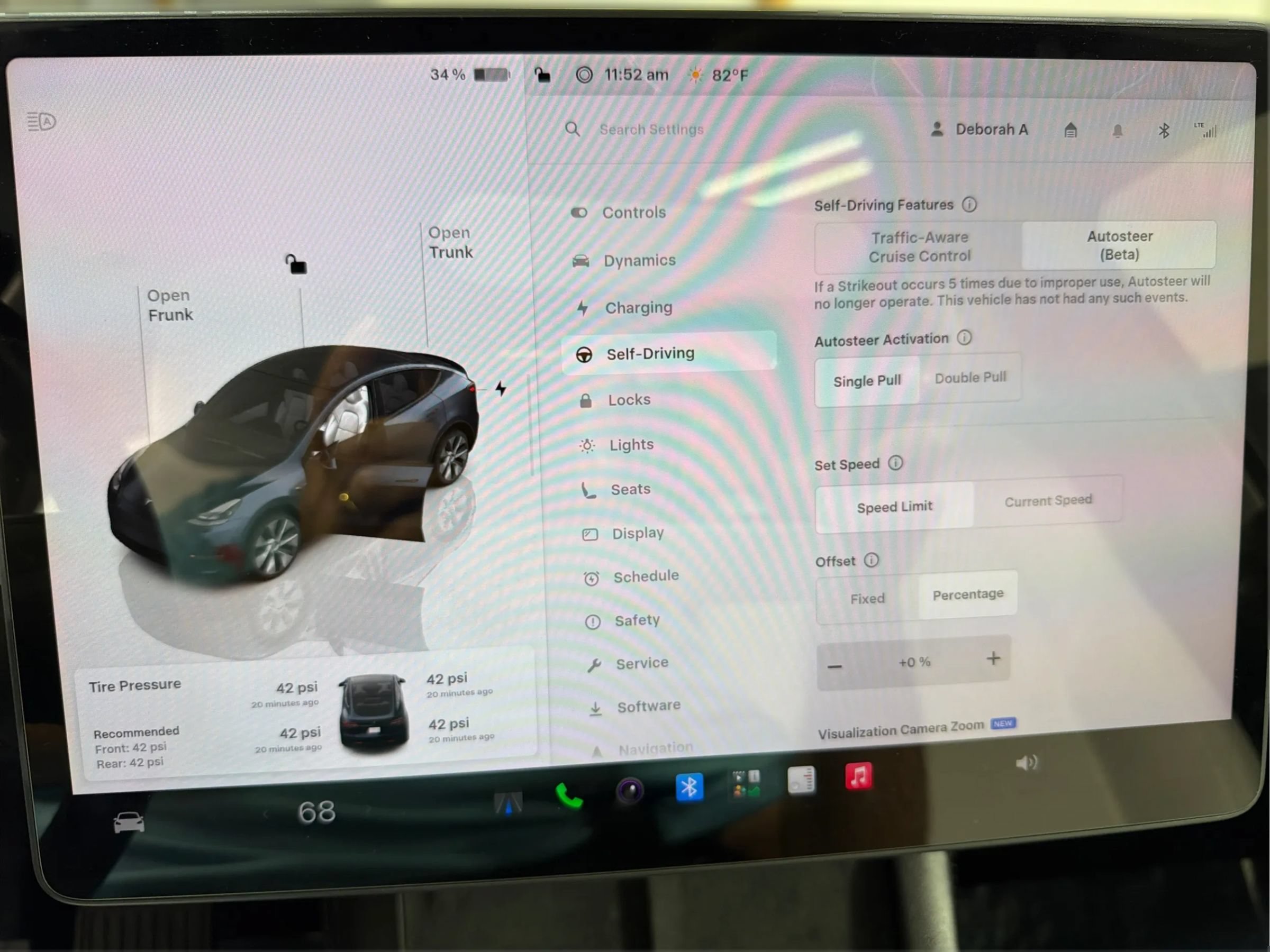 Used 2024 Tesla Model Y Long Range AWD/4WD image 22