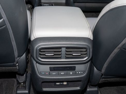 Certified 2023 Honda Pilot EX-L image 20
