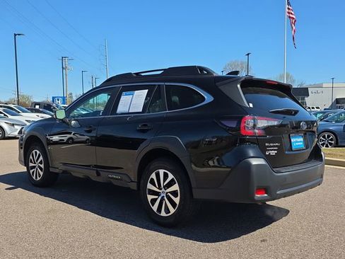 Used 2024 Subaru Outback Premium image 6